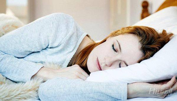 4個動作放松全身幫助睡眠！不用再翻來覆去失眠了