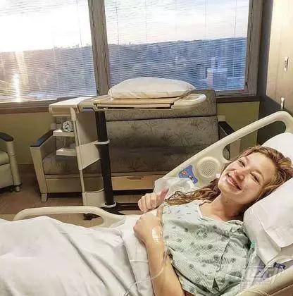 男子陪伴妻子減肥3年，甩掉280斤的胖妞逆襲成美女