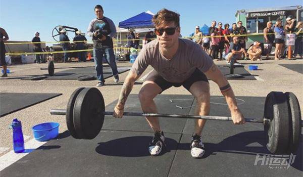 跳繩減肥：這玩跳神最厲害的了！完全無視地心引力