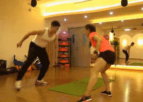 9個動作10分鐘暴汗燃脂！沒強度的減肥都是瞎扯淡