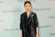 被稱為“街拍模板”的倪妮被粉絲吐槽壯實(shí)？這真的是“鐵桿粉”？