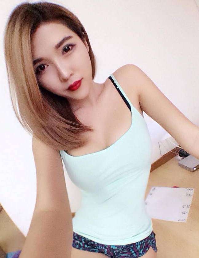 馬來西亞電競美女走紅 擁傲人胸器