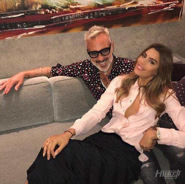 50歲堅持健身練好身材，輕松追到小20歲的模特女友！我差點就信了