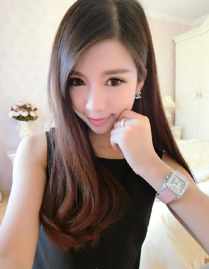 郭艾倫女友曬美照  皮膚白皙愛自拍