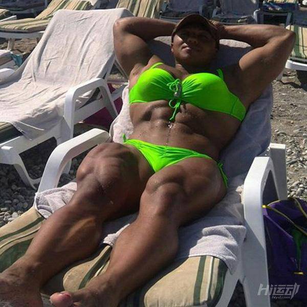 健身版的“朱莉”！91年妹子發現健身天賦后，練太大塊了！