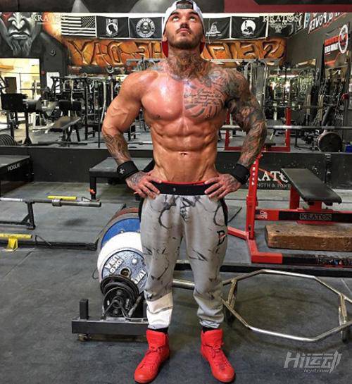 這位一秒大肚腩變腹肌的帥哥！一日五餐都吃些什么？