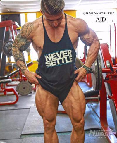 除配槍外，還得健身練出強壯身體！紐約警察是最危險的職業(yè)