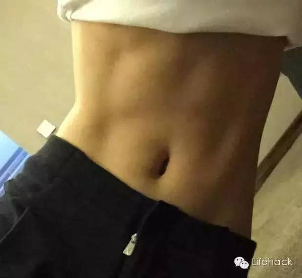 王珞丹曬性感腹肌照 最美馬甲線