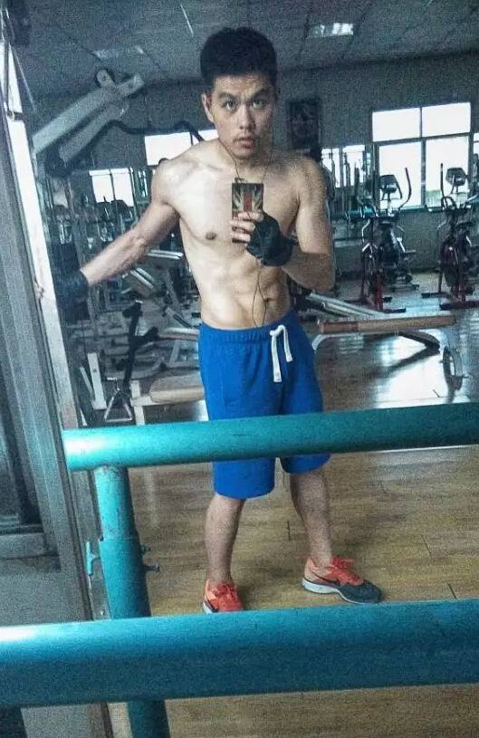 健身改變氣質故事之男生變男神