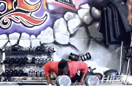 由“夜店哈”進(jìn)化成“努力哈”，帶領(lǐng)火箭掉打騎士隊(duì)！哈登的增肌計(jì)劃