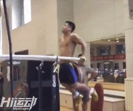 被國外媒體稱為“舉起世界的男人”！一次次刷新老外對力量的認知