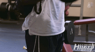 每天先充電才能活！小伙靠人工心臟續命，依然堅持健身