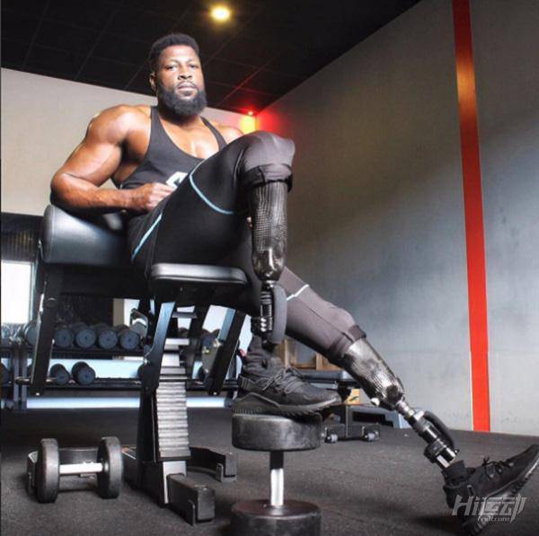 4歲失去雙腿，卻不滿足于假肢能站立！挑戰健身終成冠軍