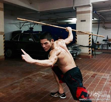 向華強兒子向佐從大胖子減肥型男故事