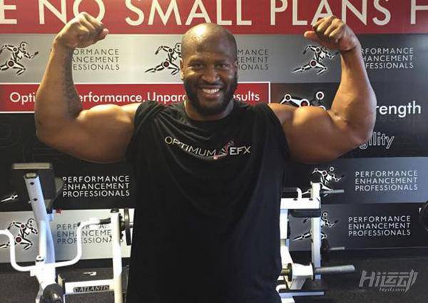 橄欖球運動為什么會經常腦震蕩？看完球員訓練！這跟撞車沒區別