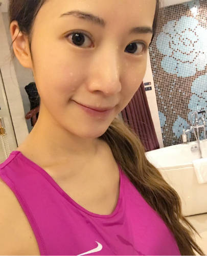 “海藻”李念曬健身照 自稱瘦55斤