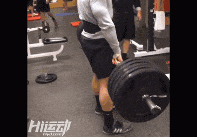 曾經(jīng)是個菜鳥，直到他姐夫出現(xiàn)！小伙練成了少有的真空腹