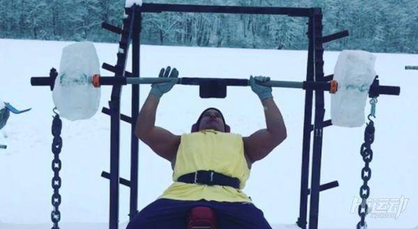健身器械自己造：廢銅爛鐵加冰塊，冬季健身燥起來！