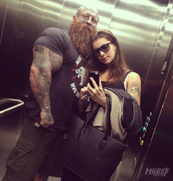 入過黑幫蹲過大獄！31歲健身逆襲成彪悍巨獸