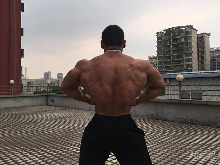 劉一陽獲得中國健美健身公開賽綿陽站金牌