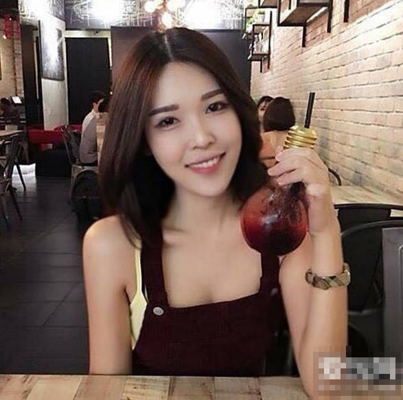 馬來西亞電競美女走紅 擁傲人胸器