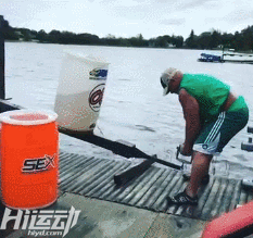 健身器械自己造：廢銅爛鐵加冰塊，冬季健身燥起來！