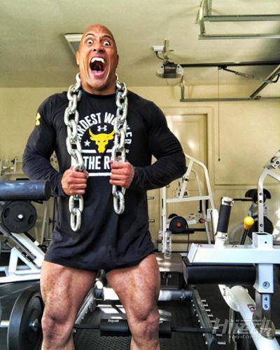 45歲依然是世上最強壯男人！強森手把手教你做硬漢