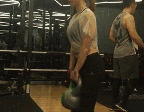 身材顏值雙爆表 瑜伽美人安曉咪