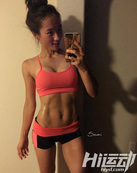 韓健身女王秀身材 網(wǎng)友驚呼想一起運(yùn)動(dòng)