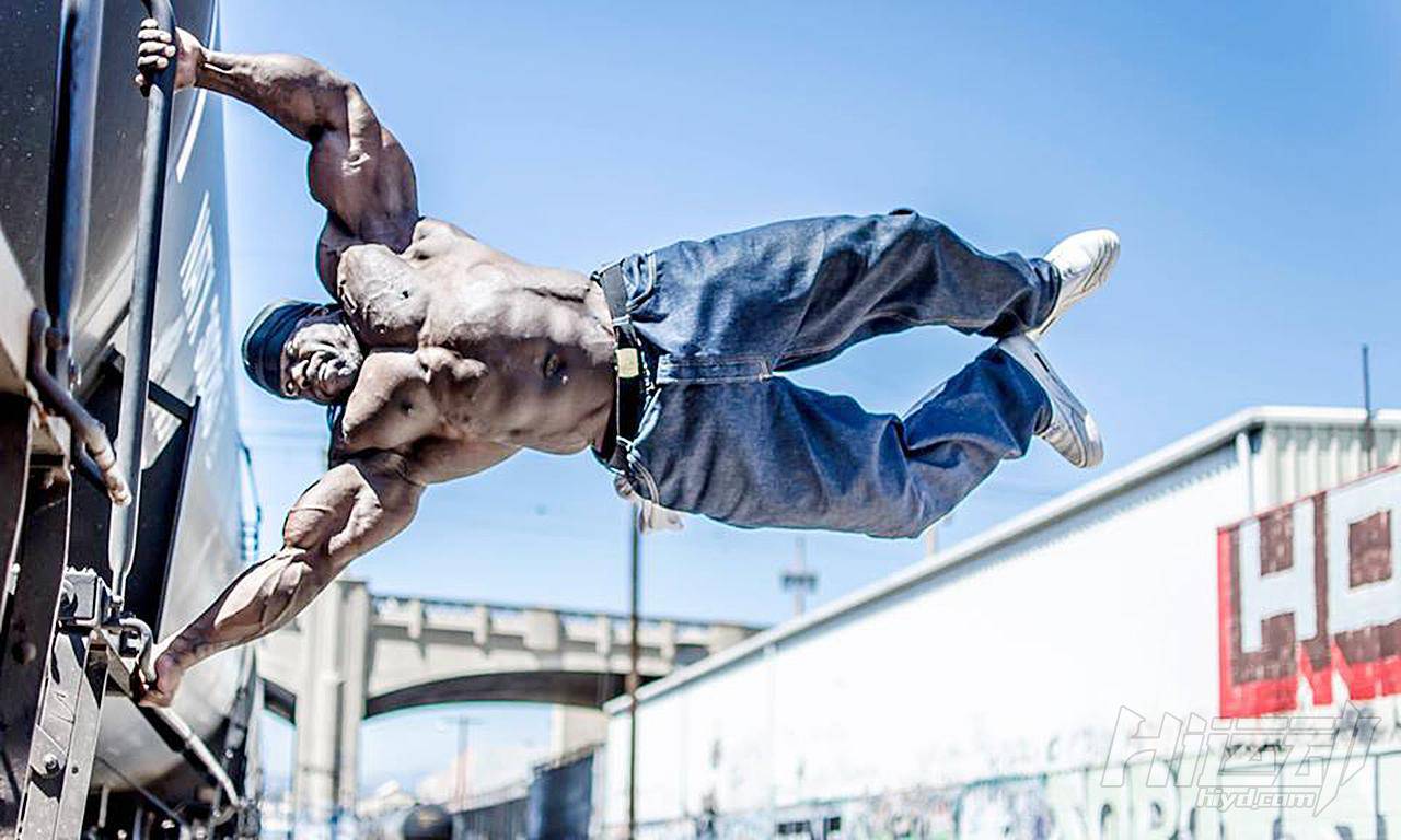 壯如猛獸的黑幫頭目 坐牢11年變健身網紅