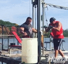 健身器械自己造：廢銅爛鐵加冰塊，冬季健身燥起來！