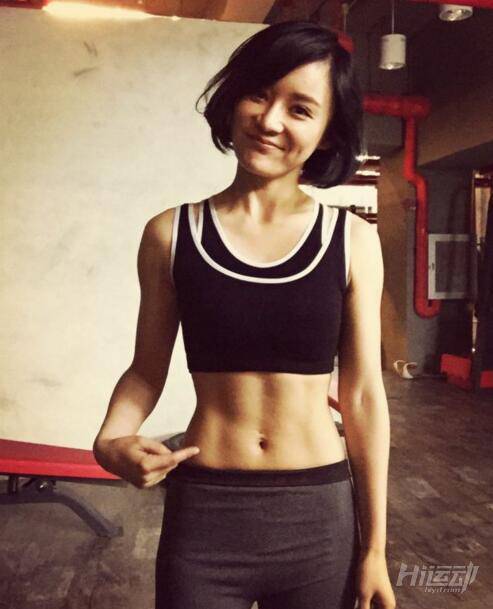 袁姍姍秀A4腰馬甲線 好身材練出來