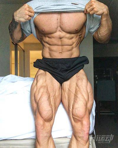 曾經(jīng)是個菜鳥，直到他姐夫出現(xiàn)！小伙練成了少有的真空腹