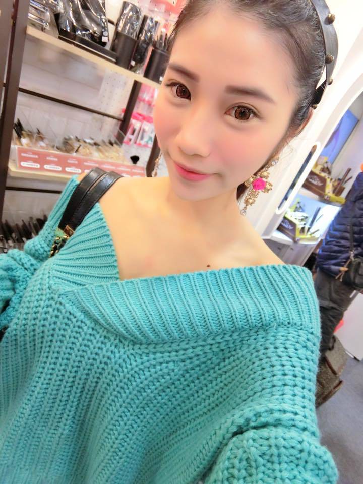 臺灣網紅嫩模身材棒 人送稱號乳媚娘