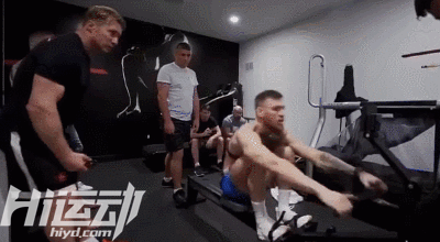 一個修理工靠女友養活幾年：苦練拳擊，冠軍金腰帶拿到手軟