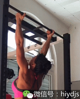 190美女當(dāng)陪練你愿意嗎？6個(gè)動(dòng)作練背你不一定能完成