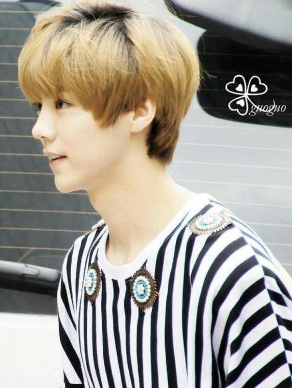 鹿晗出道這四年的肌肉成長史