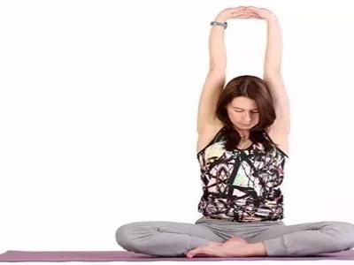 練瑜伽的好處，四組瑜伽動作改善你的肩頸不適