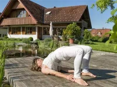 適合女性的瑜伽減肥動作，輕松減肥甩掉小肚腩