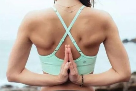 美背瑜伽體式大全，堅(jiān)持瑜伽動作練出少女感