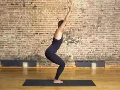 瑜伽的好處，四個瑜伽動作拯救你的頸椎