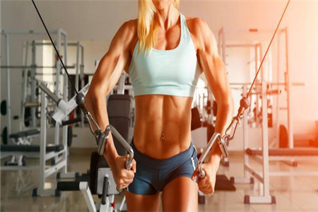 日常保持練習(xí)正確的瑜伽動作，還你一個健康身心