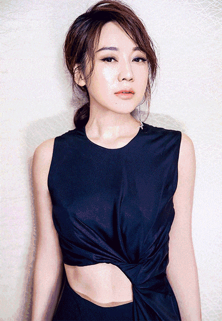 閆妮，48歲瘦36斤逆襲“腿精”，坦言：這3種食物飽腹又燃脂