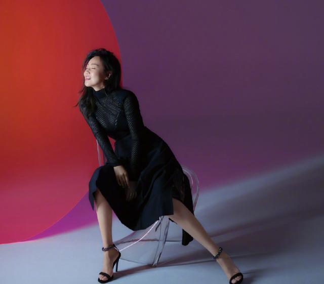 閆妮，48歲瘦36斤逆襲“腿精”，坦言：這3種食物飽腹又燃脂