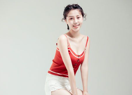 六種快速瘦腿坐姿-易網<a href=http://www.gyfww.com/ target=_blank class=infotextkey>健康養(yǎng)生</a>網 六種快速瘦腿坐姿