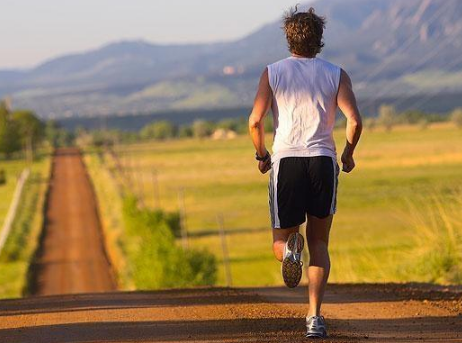 軍人三公里跑步技巧（3公里長跑的呼吸方法）