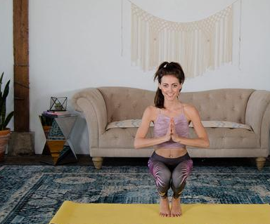 適合初學者的瑜伽動作 瑜伽每天必練8個動作-易網健康<a href=http://www.gyfww.com/jkys/ target=_blank class=infotextkey>養生</a>網 適合初學者的瑜伽動作 瑜伽每天必練8個動作