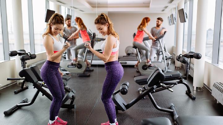 飲食減肥怎么減?減肥水果什么時候吃最好?-易網健康<a href=http://www.gyfww.com/jkys/ target=_blank class=infotextkey>養生</a>網 飲食減肥怎么減?減肥水果什么時候吃最好?