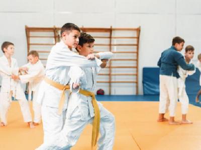 俄羅斯?fàn)I養(yǎng)學(xué)家提供減肥建議 每天攝入1200卡教你輕松甩掉脂肪