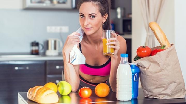 夏季減肥推薦6個(gè)不可錯(cuò)過(guò)的小妙招 夏季的3個(gè)減肥食譜也要知道